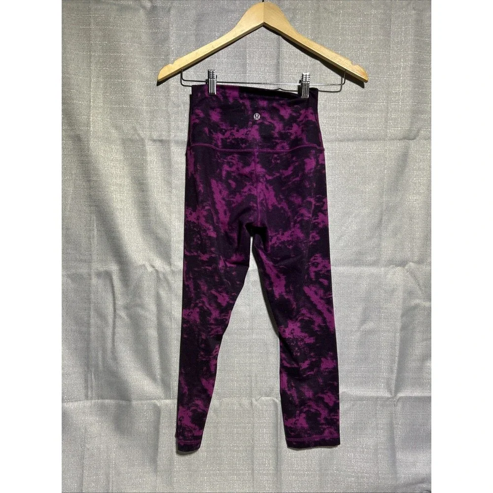 Lululemon Wunder‎ Under Crop II  Breezie Regal Plum Black size 4 Fold over